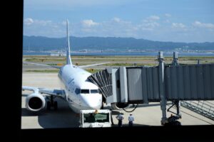 大阪府の関西国際空港。わくわく見学プランは、団体旅行でしか申込できない体験です。