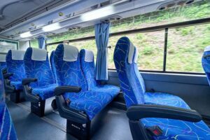 貸切バスは、大型バス・中型バス・マイクロバスがあり、団体旅行・社員旅行で便利です。