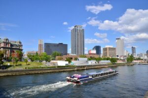 団体旅行・社員旅行でも楽しめる大阪市中之島エリアにあるアクアライナー。