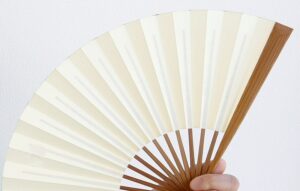 大阪の南森町には繫昌亭という寄席があり、上方落語の中心スポットです。団体旅行・社員旅行でも楽しめます。