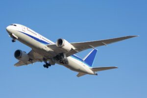 大阪府の関西国際空港。わくわく見学プランは、団体旅行でしか申込できない体験です。