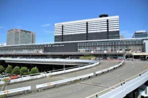 新大阪駅は、貸切バスでの団体旅行・社員旅行での出発地としても需要がある駅です。