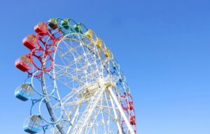 大阪府には、ひらかたパーク、USJなどテーパマークもあり、団体旅行・社員旅行でも人気です。