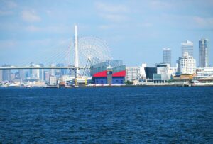 大阪の天保山はサンタマリア号や海遊館があり、人気の観光スポットです。貸切バスを利用した団体旅行（社員旅行・視察旅行・研修旅行・町内会旅行・子ども会等）でも喜ばれる場所です。